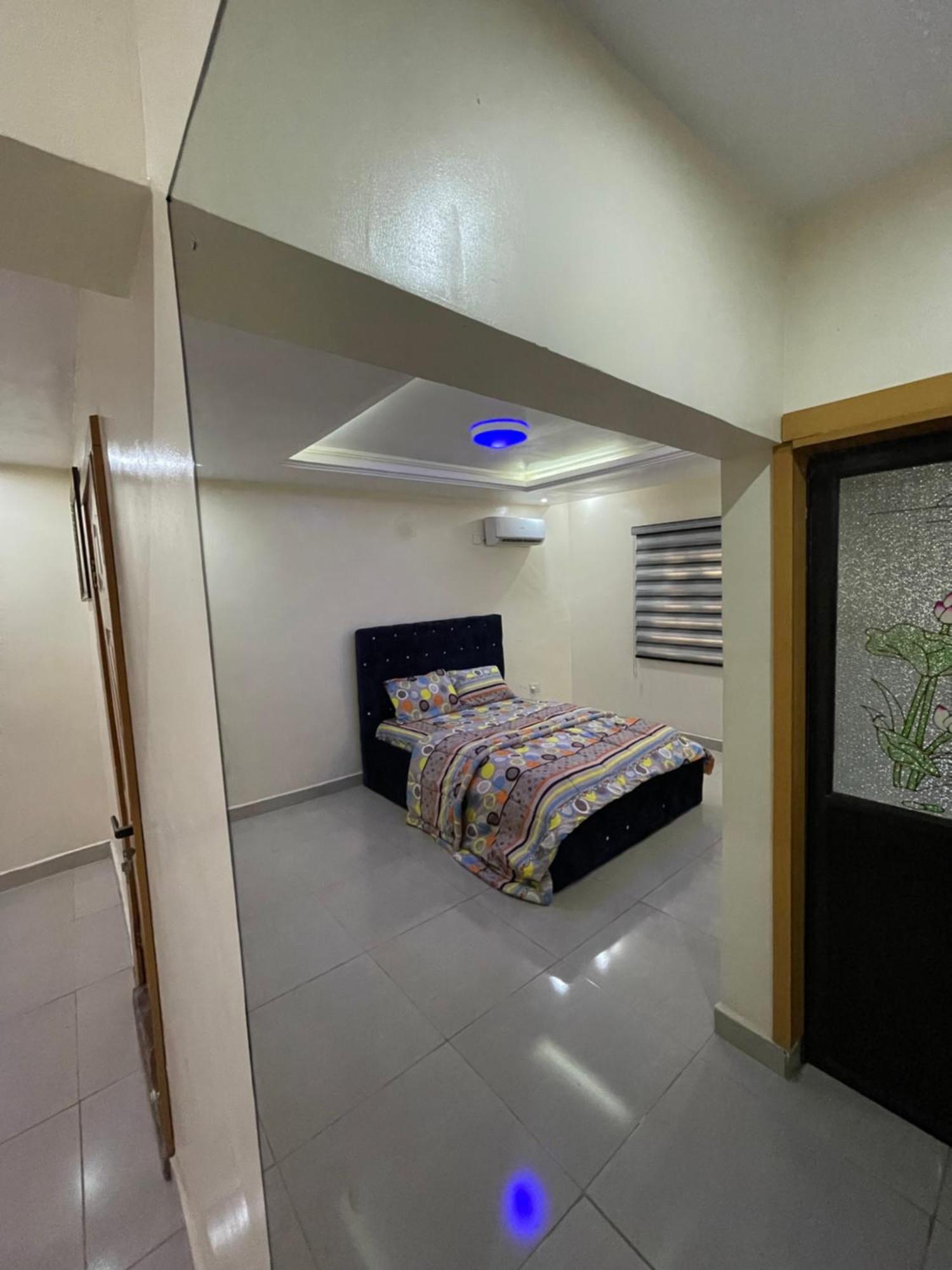 24-Hour Electricity An Entire Stylish 4-Bedroom Bungalow Akure Esterno foto
