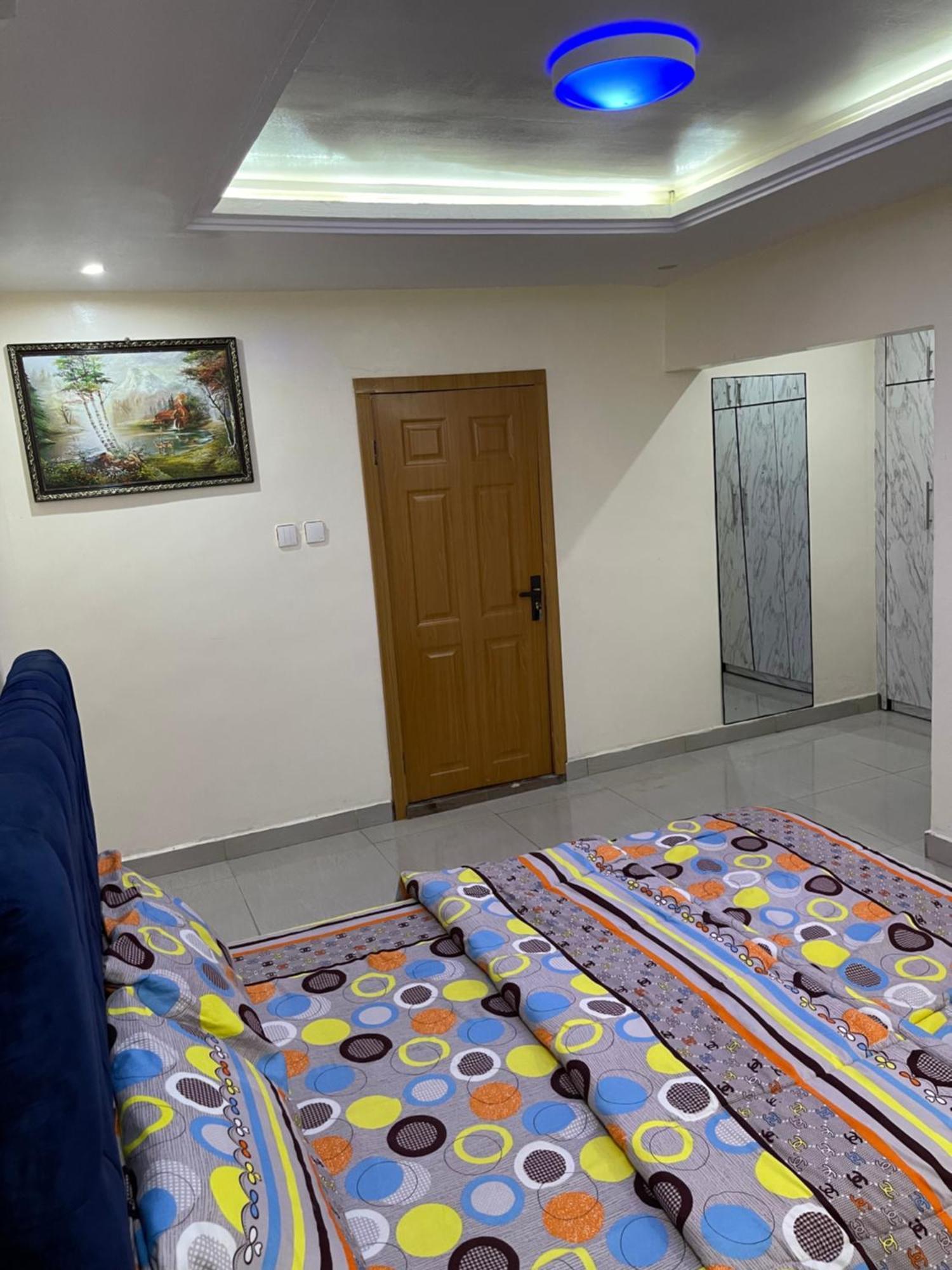 24-Hour Electricity An Entire Stylish 4-Bedroom Bungalow Akure Esterno foto