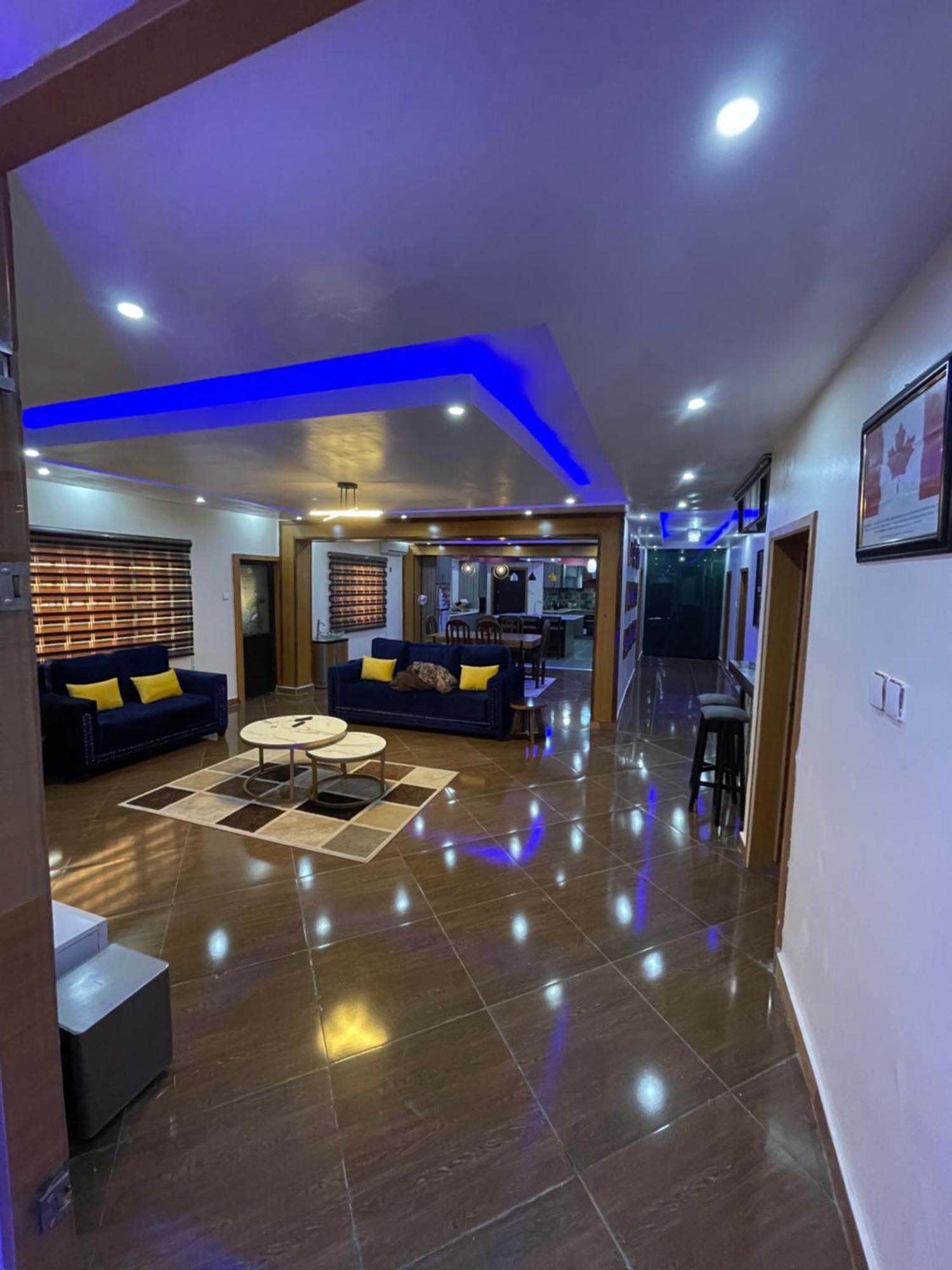 24-Hour Electricity An Entire Stylish 4-Bedroom Bungalow Akure Esterno foto
